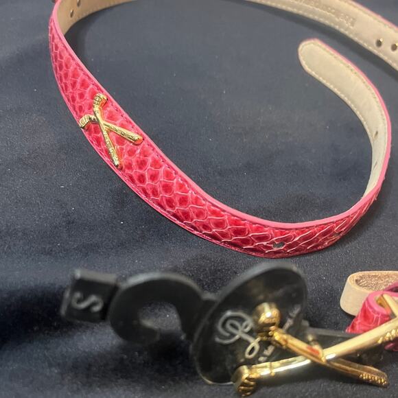 Women's Genuine Snake Skin RED Belt Small with Golf Club Buckle NWT - Picture 2 of 6